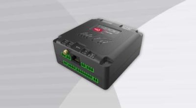 Inner Range Multipath T4000X Expanded Security Communicator front-left view.